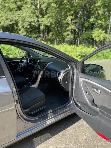 Hyundai i30-10
