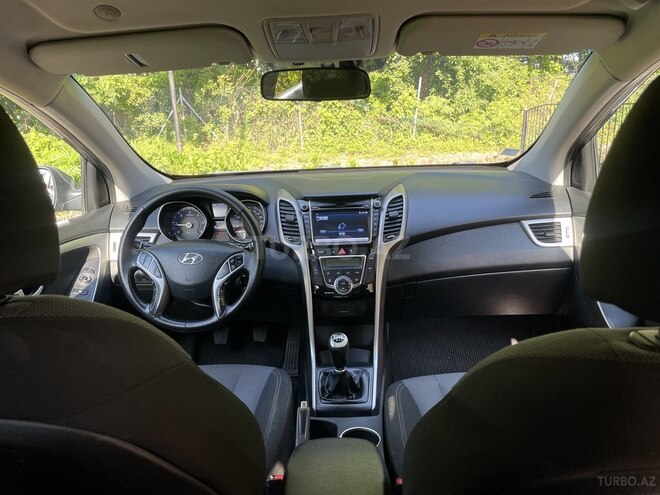 Hyundai i30-13
