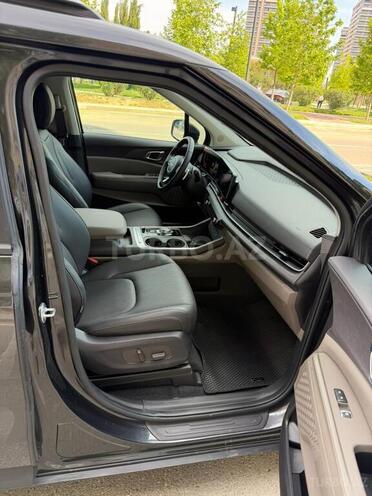Kia Carnival 2025, 4,600 km - 1.6 l - Bakı