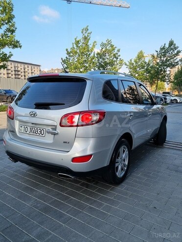 Hyundai Santa Fe-8