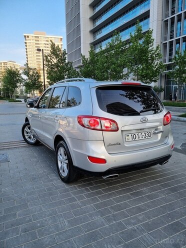Hyundai Santa Fe-9