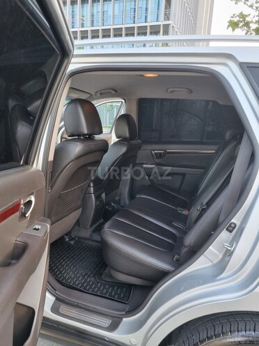Hyundai Santa Fe-16
