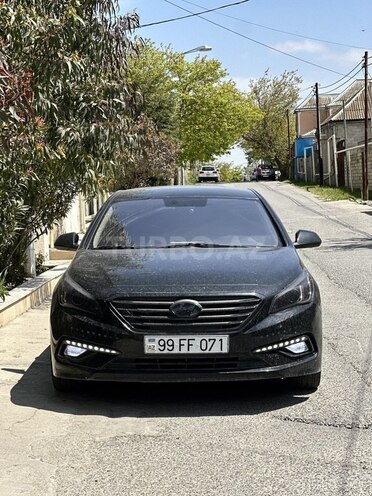 Hyundai Sonata-14