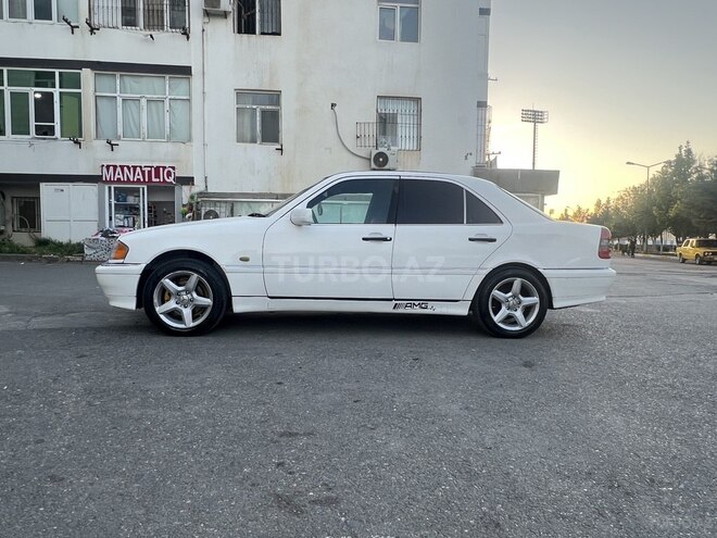 Mercedes C 200-7