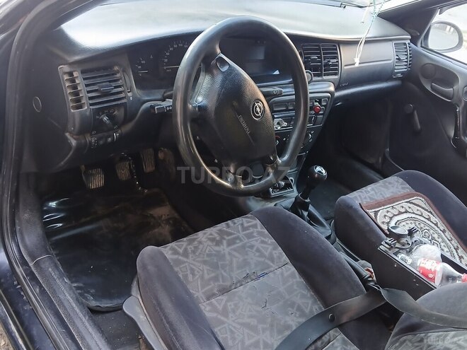 Opel Vectra-5