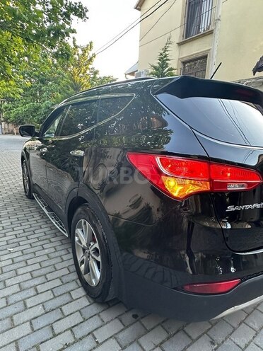 Hyundai Santa Fe-12