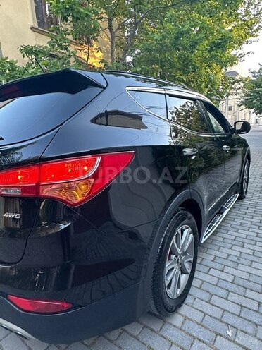 Hyundai Santa Fe-13