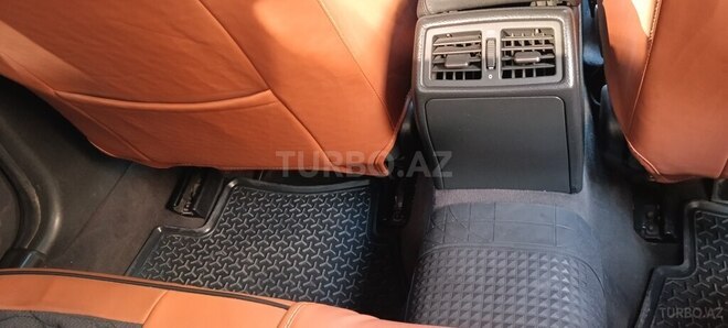 Mercedes E 240-17