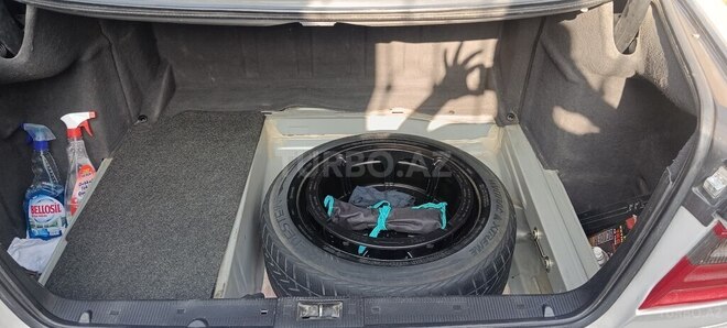 Mercedes E 240-20
