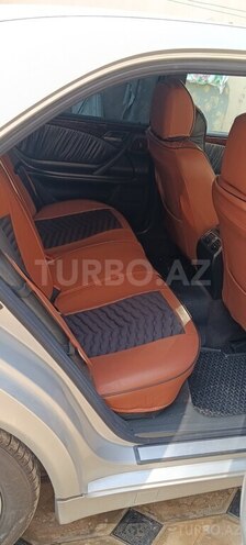 Mercedes E 240-21