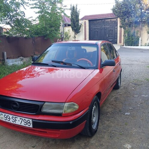 Opel Astra-3
