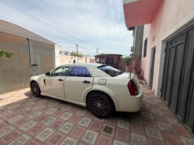 Chrysler 300C-5