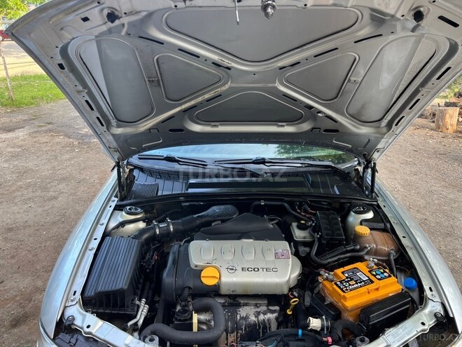Opel Vectra-15