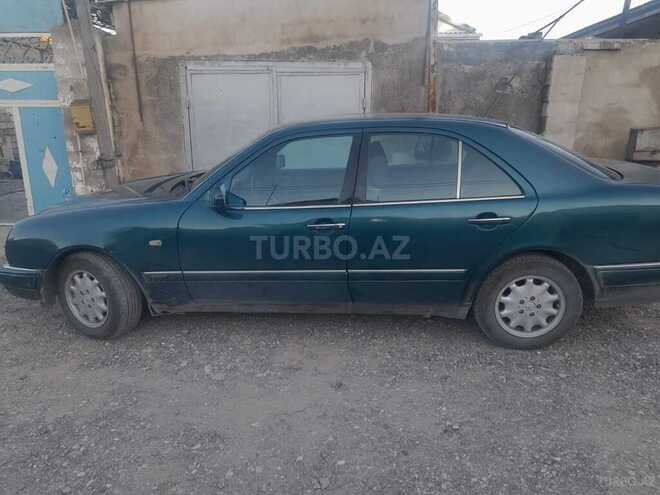 Mercedes E 290-5