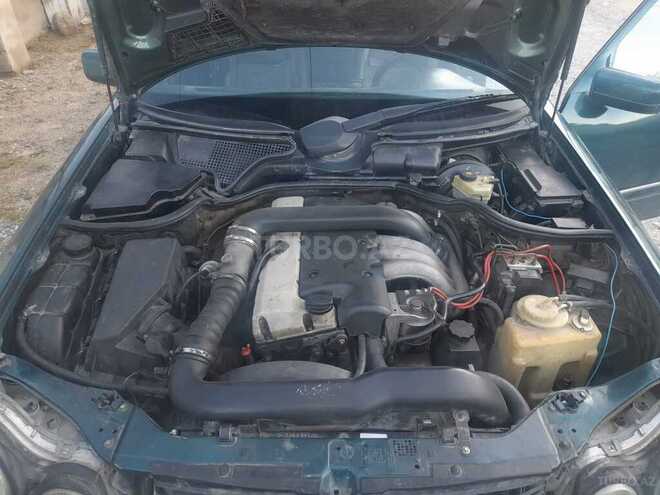 Mercedes E 290-6