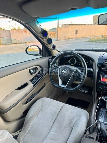 Nissan Maxima-9