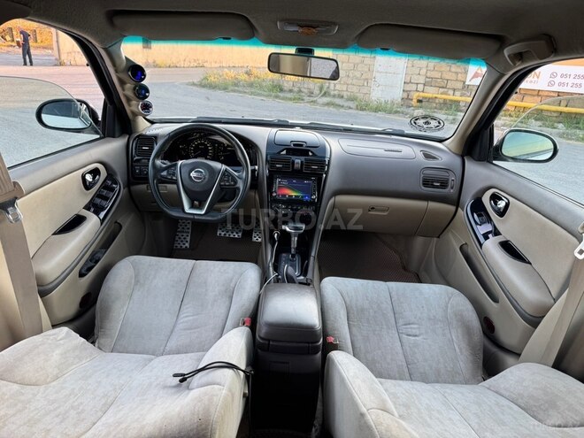 Nissan Maxima-10