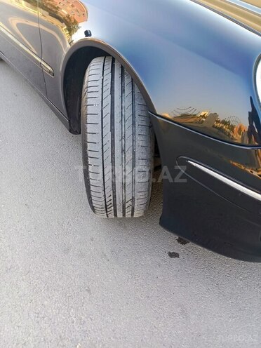 Mercedes E 220-3