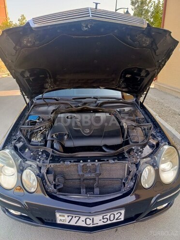 Mercedes E 220-10