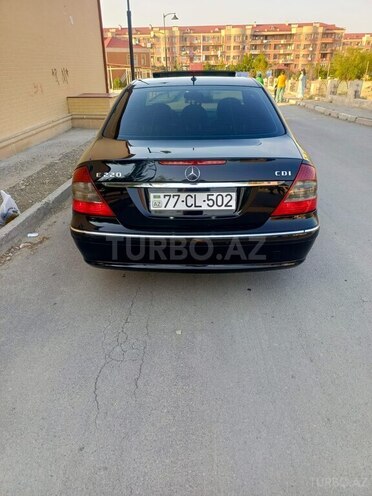 Mercedes E 220-8