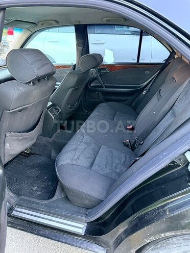 Mercedes E 200-7
