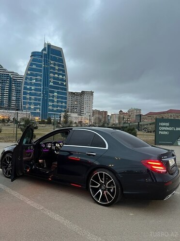 Mercedes E 300-3