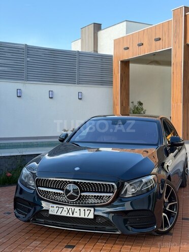Mercedes E 300-1