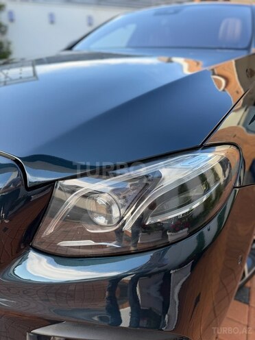 Mercedes E 300-15