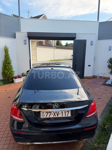 Mercedes E 300-14