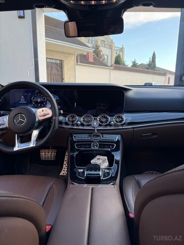 Mercedes E 300-16
