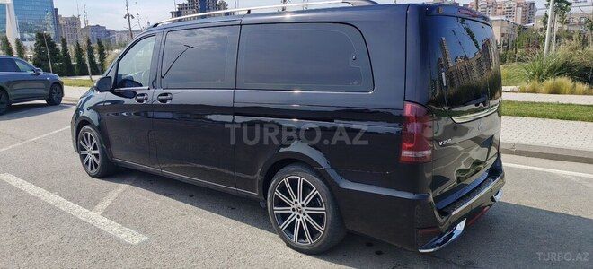 Mercedes Viano-3