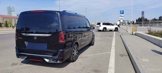 Mercedes Viano-7