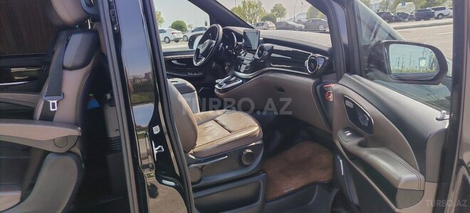 Mercedes Viano-16