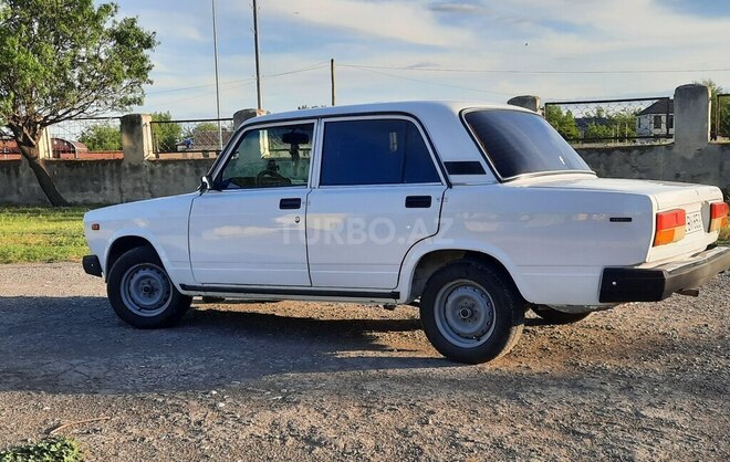 LADA (VAZ) 2107-4