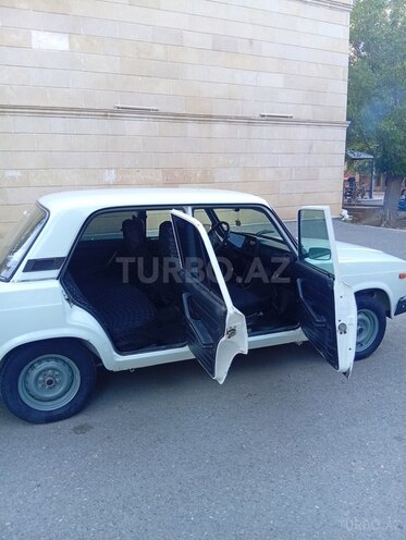 LADA (VAZ) 2107-4