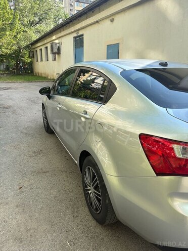 Kia Rio-3