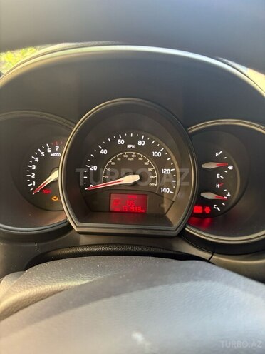 Kia Rio-8
