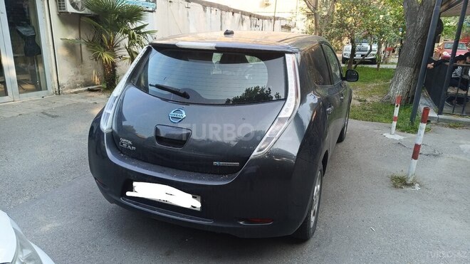 Nissan Leaf-2