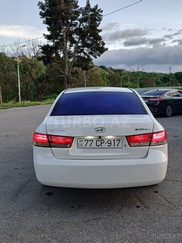 Hyundai Sonata-8