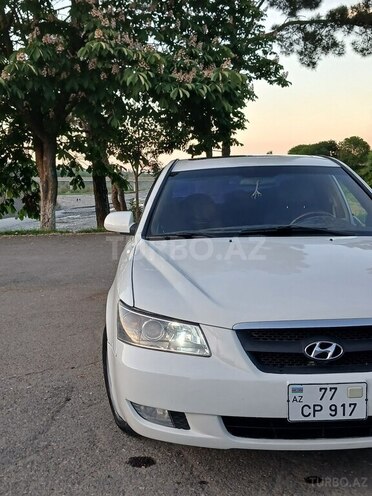 Hyundai Sonata-14
