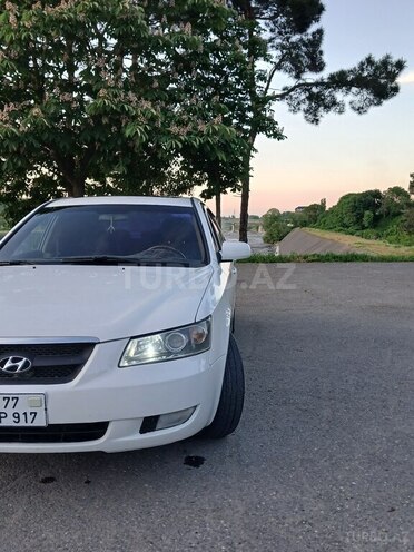 Hyundai Sonata-16