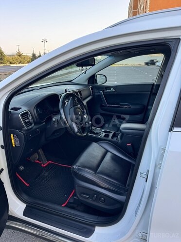 Kia Sportage-12