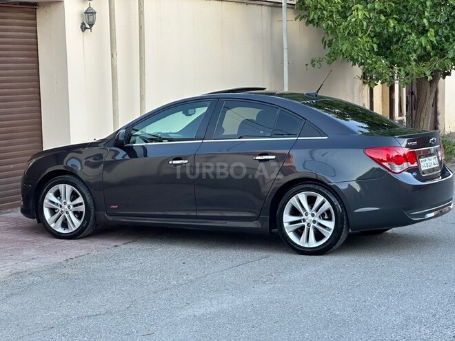 Chevrolet Cruze-6