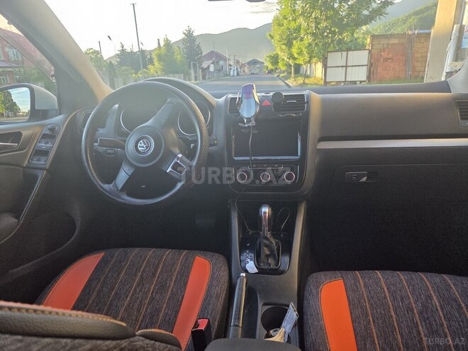 Volkswagen Golf-6