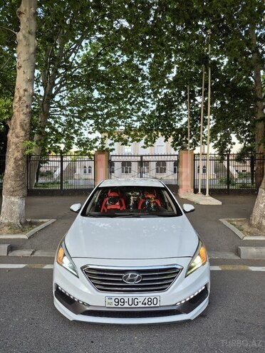 Hyundai Sonata-1