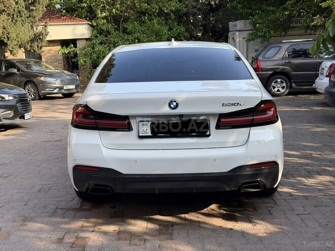 BMW 530e-3