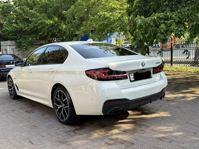 BMW 530e-9