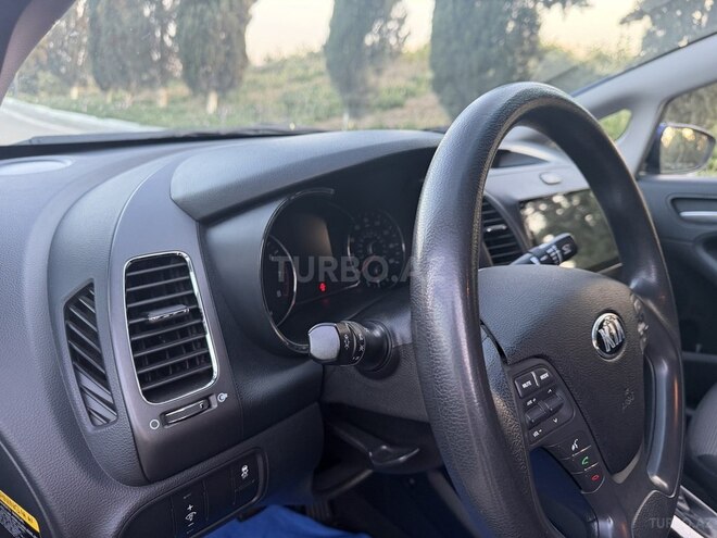 Kia Forte-13