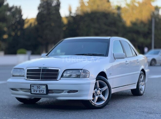 Mercedes C 200-1