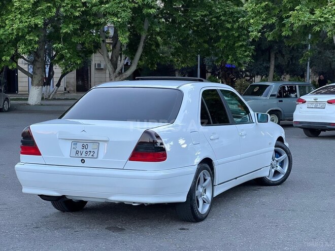 Mercedes C 200-8